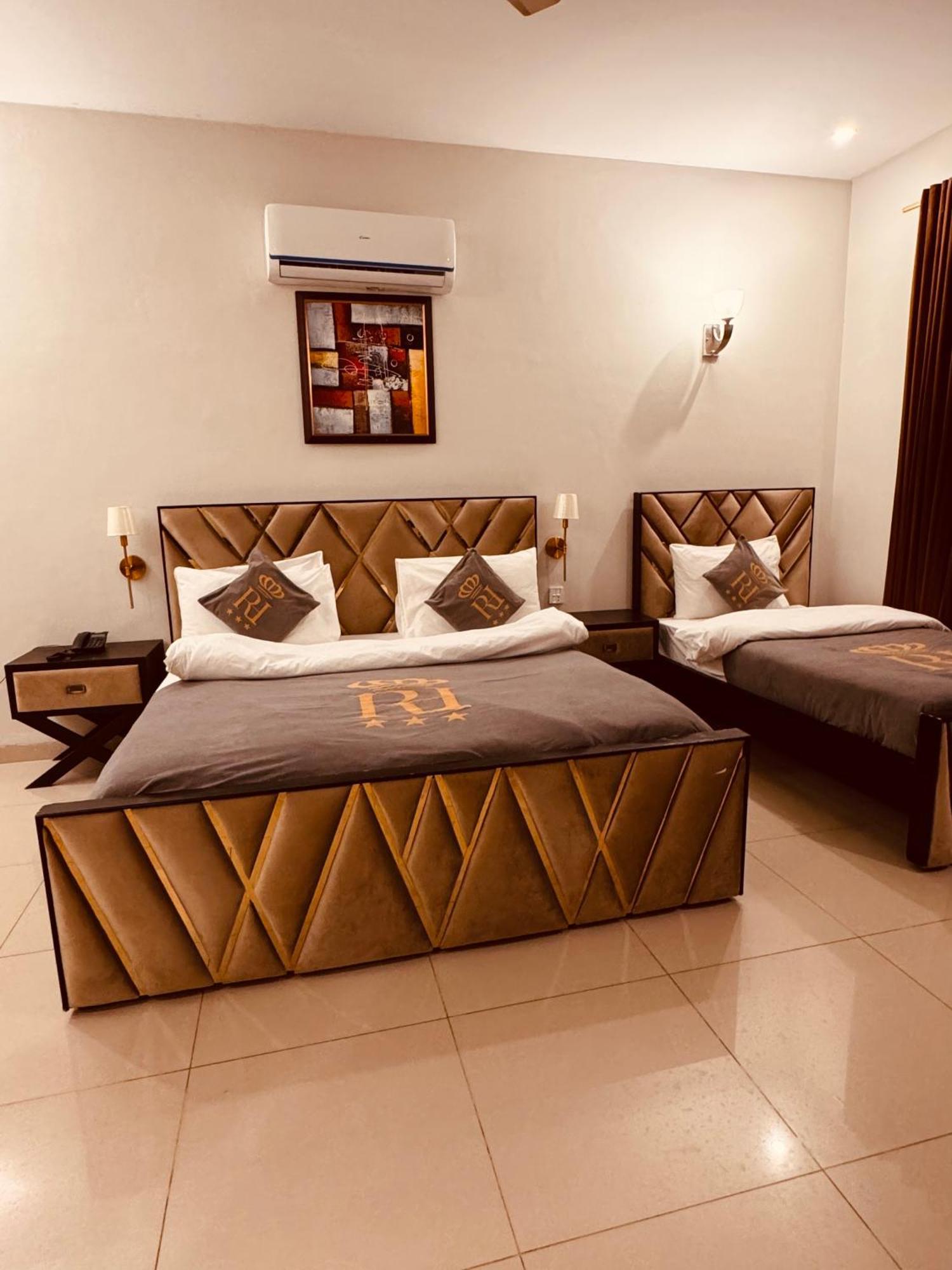 Reina Boutique Hotel - G9 Iszlámábád Kültér fotó